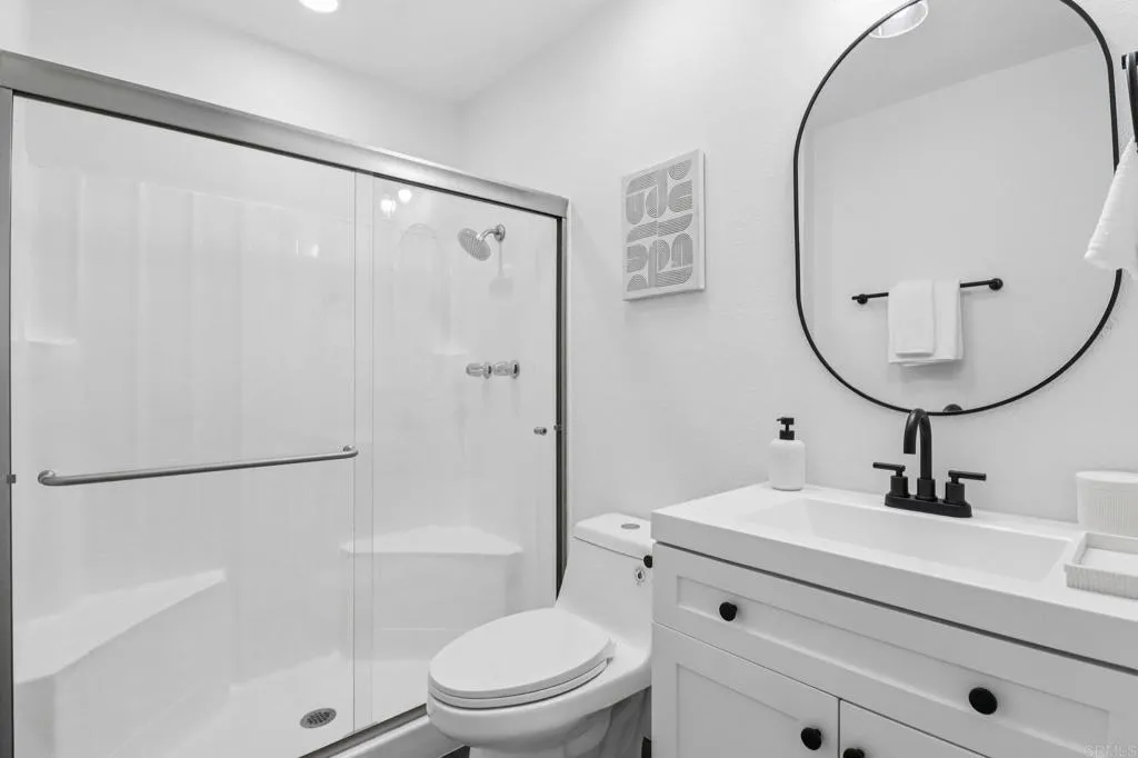 https://cdn.realtyfeed.com/cdn/127/306489227/a39e0a0b5c0e95eef9ce798f78defb4d.webp
