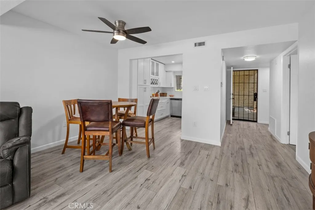 https://cdn.realtyfeed.com/cdn/127/306489257/49fcb9501601ba8ac7c9a15e68183530.webp