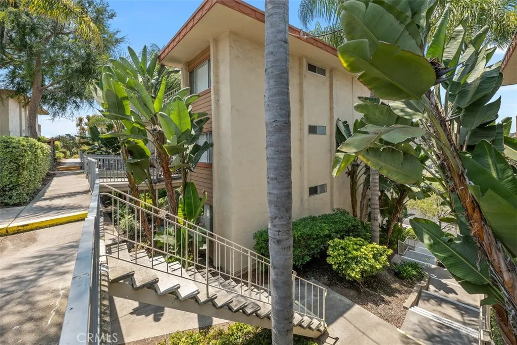 https://cdn.realtyfeed.com/cdn/127/306489257/5ee443d6eb7055641e31428bf2b90976.webp