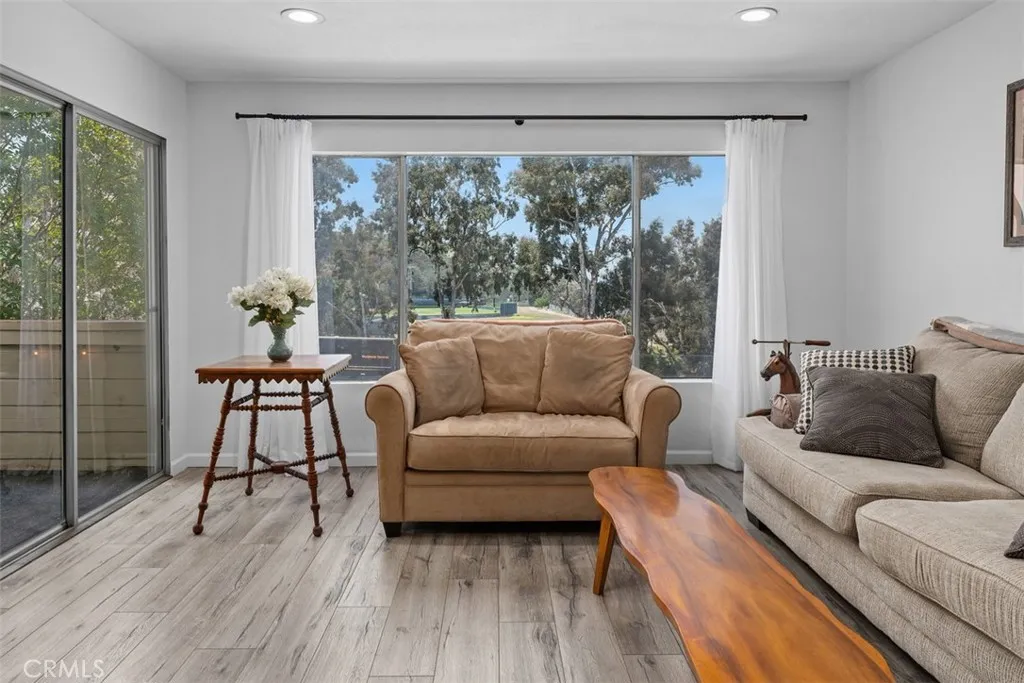More Details about MLS # PW25153946 : 6812 HYDE PARK DRIVE UNIT C
