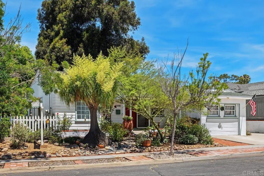 https://cdn.realtyfeed.com/cdn/127/306489271/6c9cf1b98225896f9b36c32cbb8edfb4.webp
