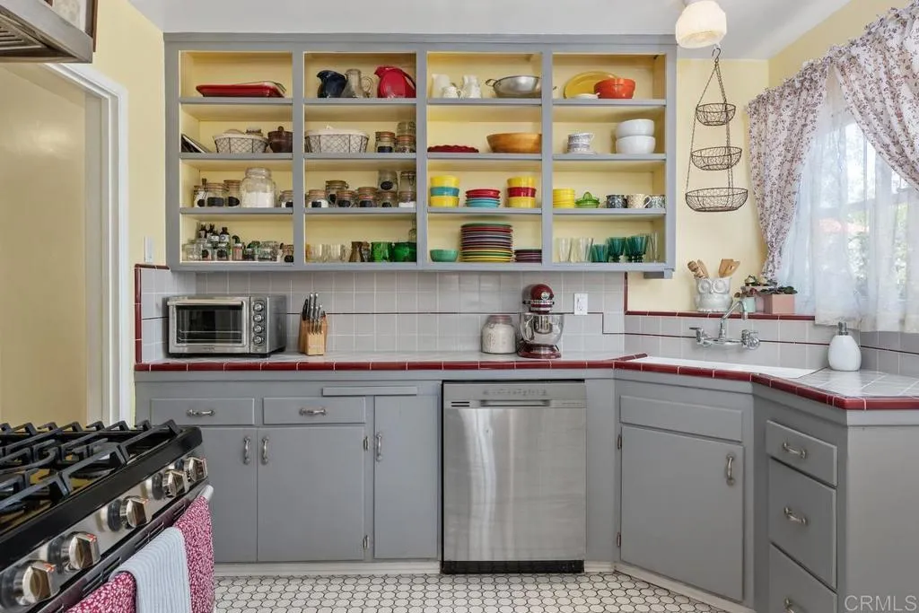 https://cdn.realtyfeed.com/cdn/127/306489271/805c678998b13620083c30642d50718e.webp