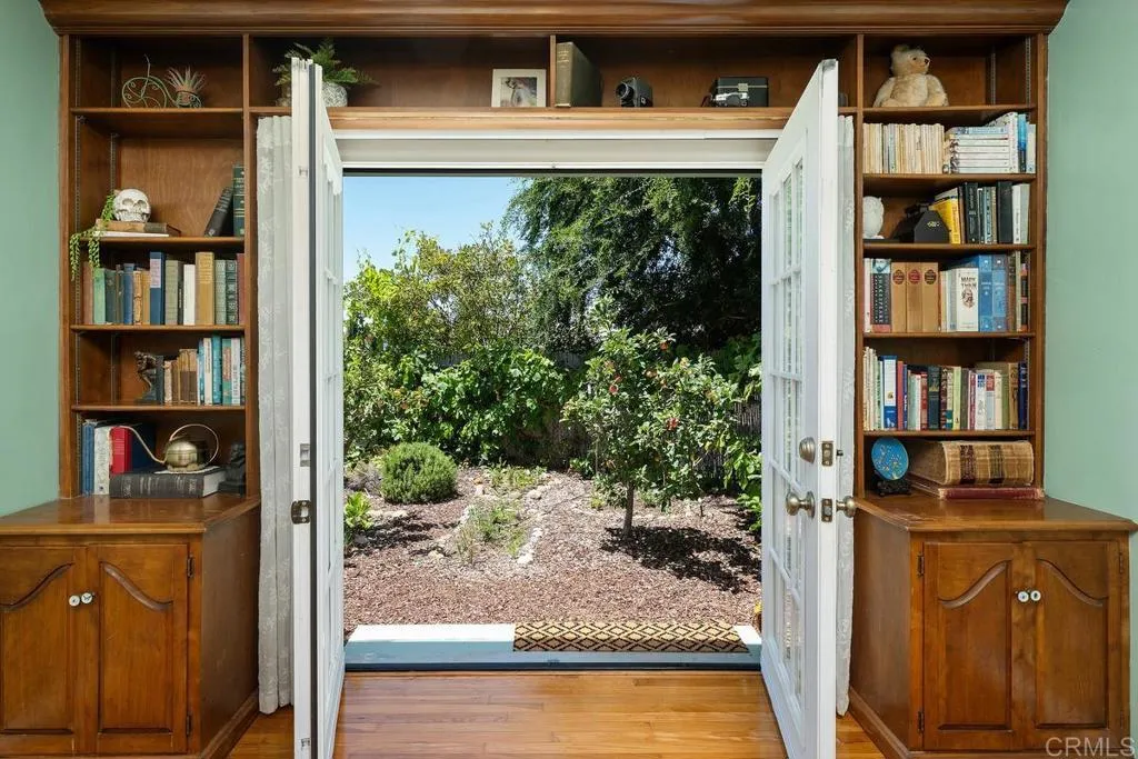 https://cdn.realtyfeed.com/cdn/127/306489271/bba8a6fbc9775c2d59a1f0fbb6c724c1.webp