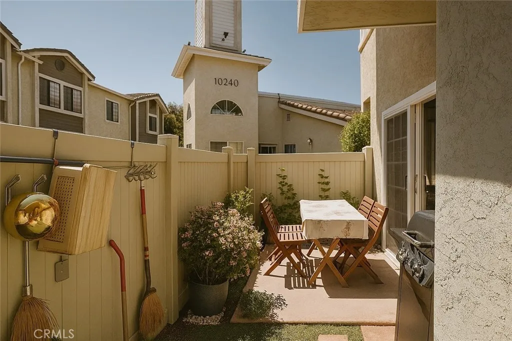 https://cdn.realtyfeed.com/cdn/127/306489360/453641ba0e8cef5bd7ec650c177f5309.webp