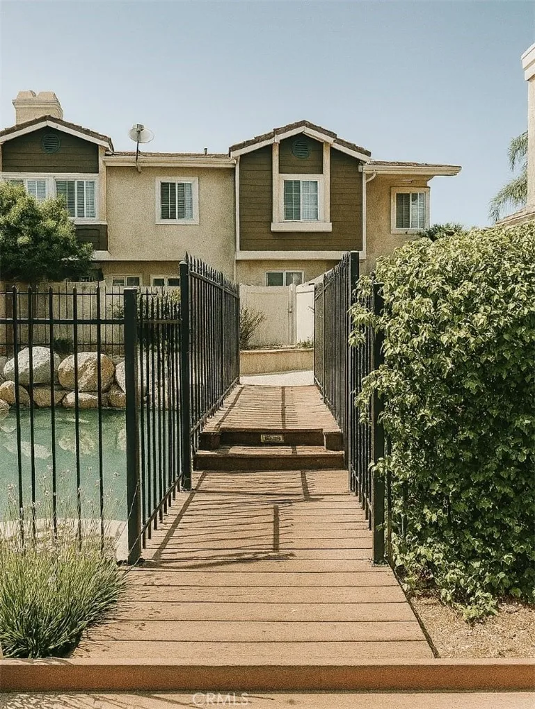 https://cdn.realtyfeed.com/cdn/127/306489360/7d1266636e7f078747c25e6352ee0c5a.webp