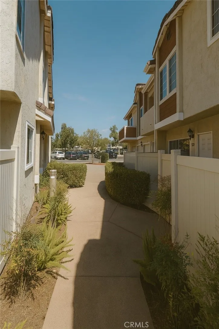https://cdn.realtyfeed.com/cdn/127/306489360/a0565b8295189a9ee61d520699b5b353.webp