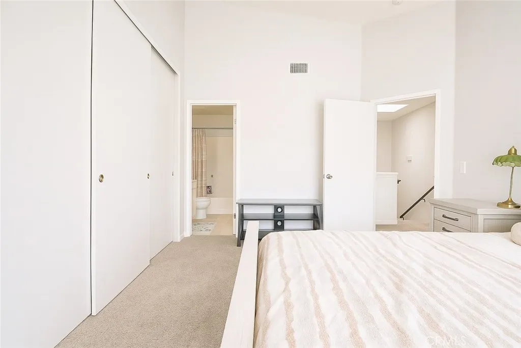 https://cdn.realtyfeed.com/cdn/127/306489360/f5fc3dd0d316b30b633eb4f0d10a050c.webp