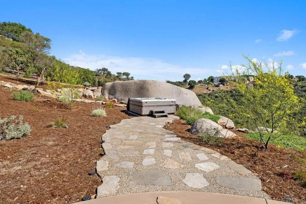https://cdn.realtyfeed.com/cdn/127/306489454/14b2aaa13fd8d7ef6456b01e26bef937.webp