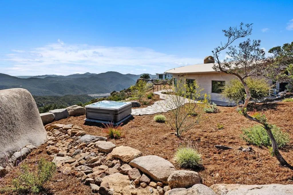 https://cdn.realtyfeed.com/cdn/127/306489454/14bafbac90cee3d0ef8d8fb9a6441be8.webp