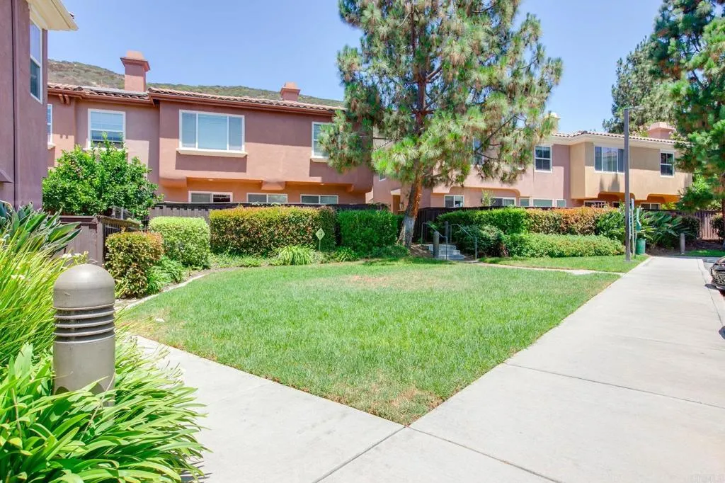 https://cdn.realtyfeed.com/cdn/127/306489458/07c3c358fe6b16cec7be5071550180d2.webp