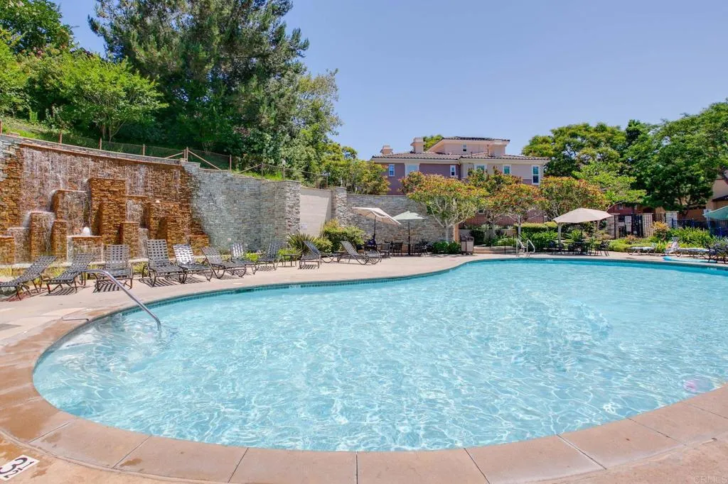 https://cdn.realtyfeed.com/cdn/127/306489458/ced83e1b3a5b43d6469976707f6e55b7.webp