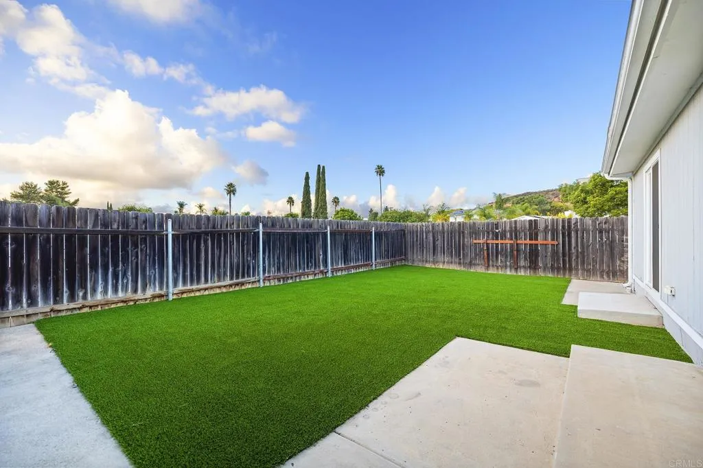 https://cdn.realtyfeed.com/cdn/127/306489460/e27e44948db84dbf35dc151033bf4c84.webp