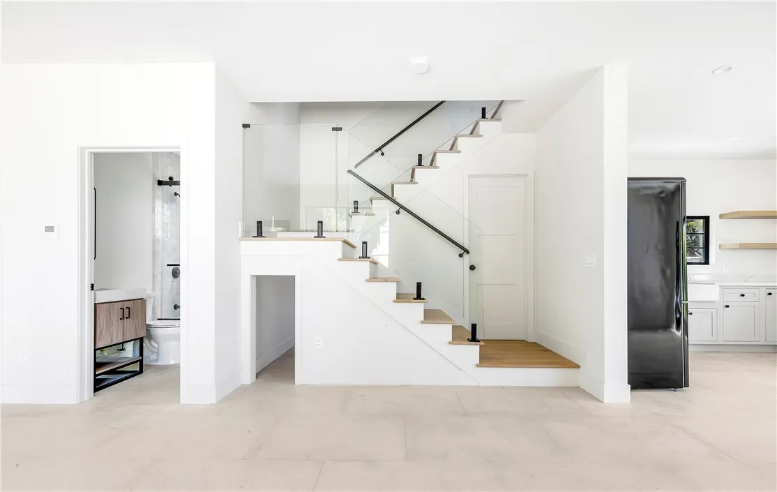 936 Orlando Avenue North, West Hollywood, CA 90069 - Photo 3 of 31, West Hollywood, CA