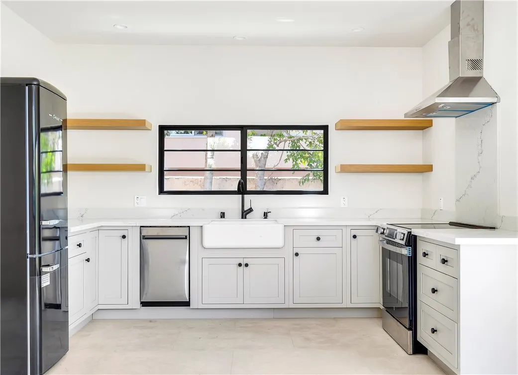 936 Orlando Avenue North, West Hollywood, CA 90069 - Photo 2 of 31, West Hollywood, CA