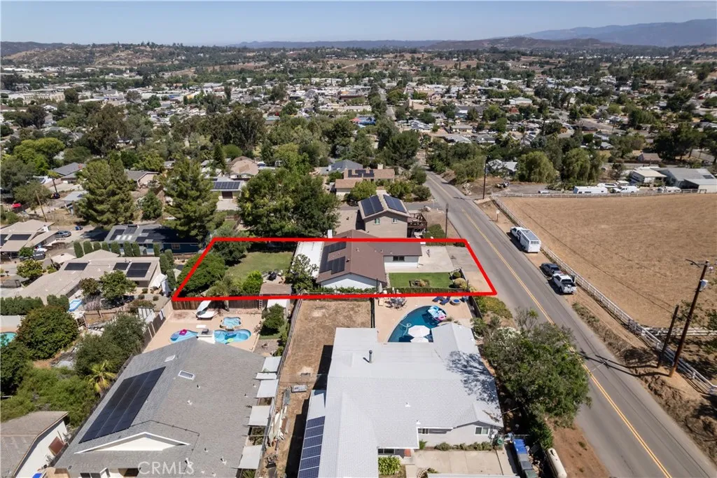 https://cdn.realtyfeed.com/cdn/127/306489505/845c413e039330d76ca37ec3c1b14a6c.webp