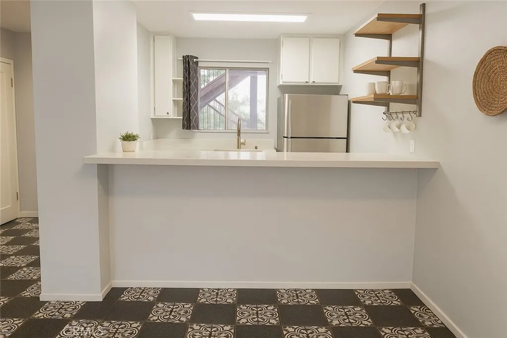 Photo #5: OC25154924 Listing 