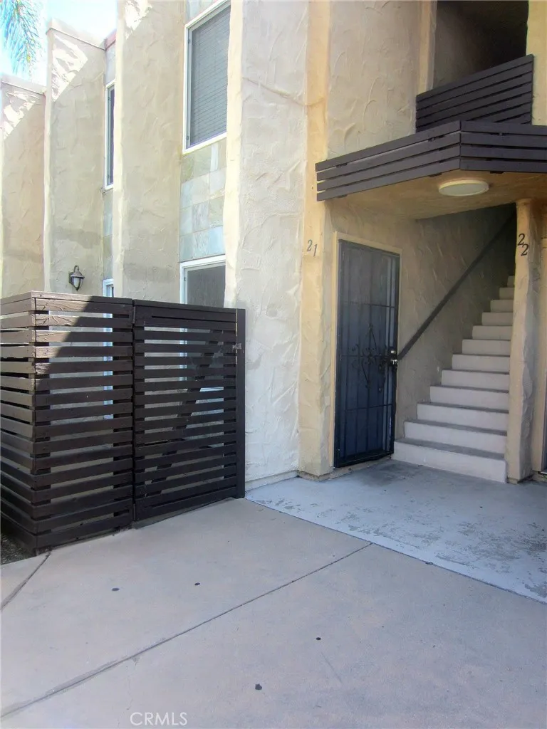https://cdn.realtyfeed.com/cdn/127/306489547/a678493adcbf98764cb1876f8d6cbd72.webp