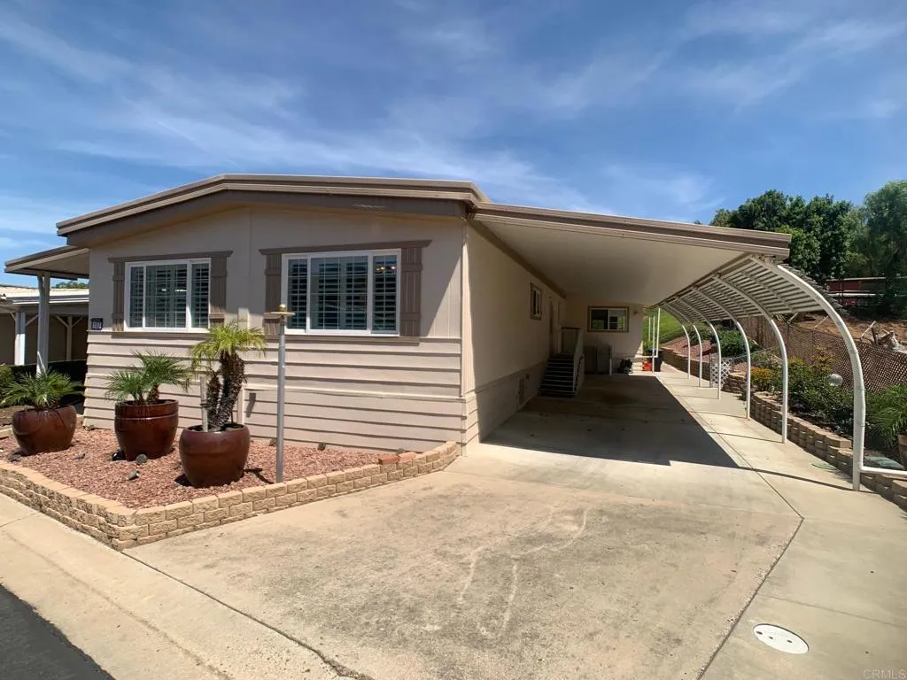https://cdn.realtyfeed.com/cdn/127/306489603/26ab35aa0b0300a0807e480af7c655a2.webp
