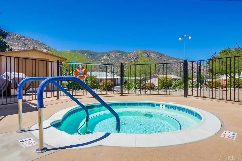 https://cdn.realtyfeed.com/cdn/127/306489603/bcb3d329ddfc05981210dc1e90b8b4e6.webp