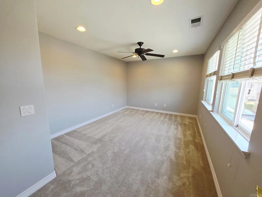 https://cdn.realtyfeed.com/cdn/127/306489609/f8afae2c6157cc9ee46ad9aa5672d7b1.webp