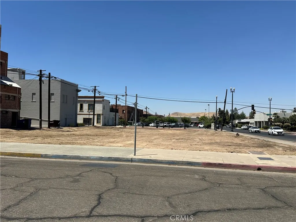 36 E Mill, Porterville, CA 93257 - Photo 5 of 6, Porterville, CA