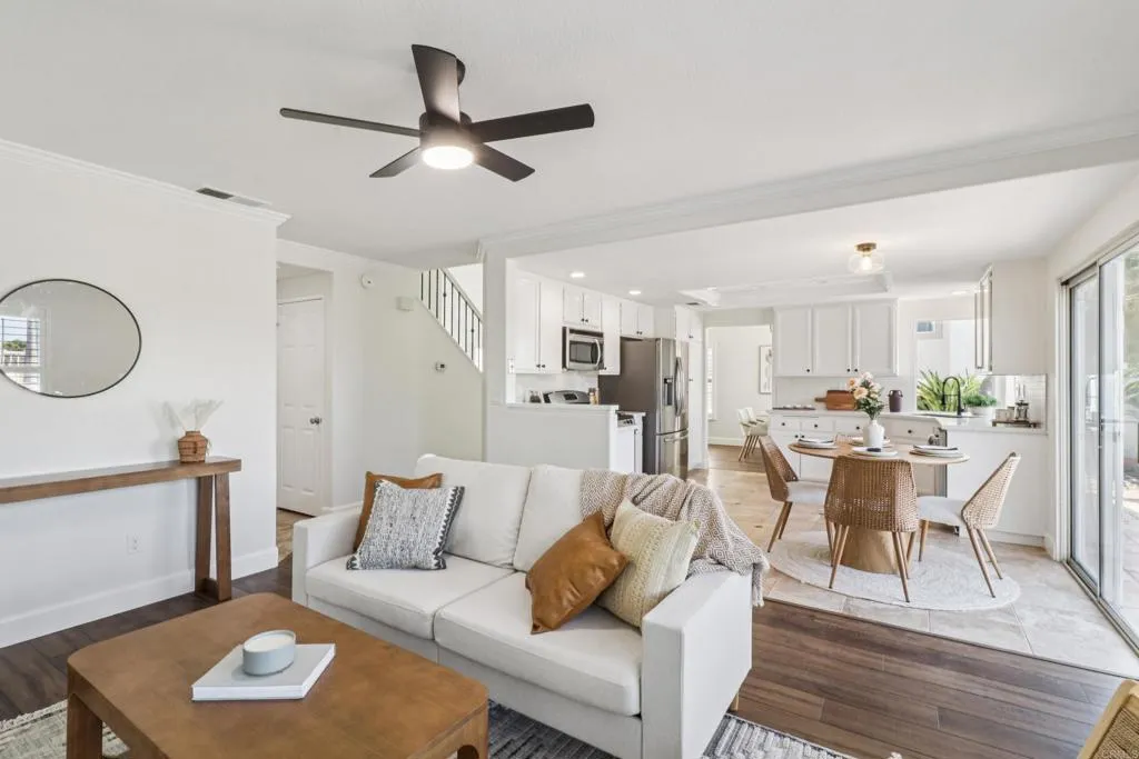 https://cdn.realtyfeed.com/cdn/127/306489755/205a2a7ea8c1db7fc491ffb4e90c435b.webp
