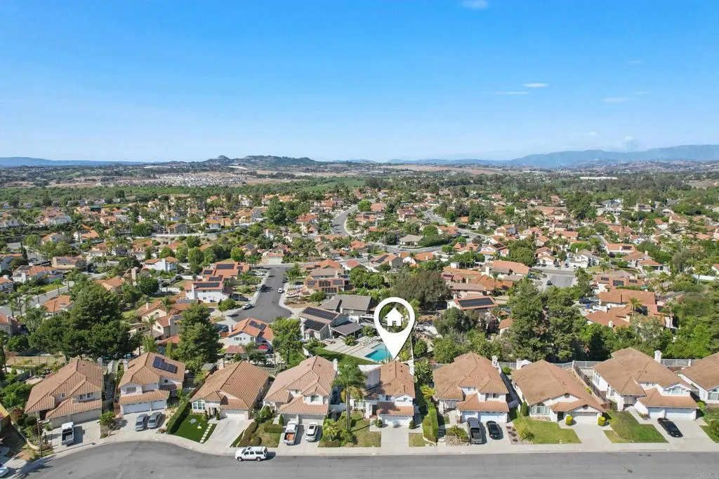https://cdn.realtyfeed.com/cdn/127/306489755/84bb61f986201e94ab5bdebbb77a3bd0.webp