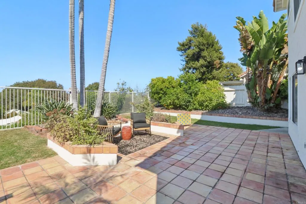 https://cdn.realtyfeed.com/cdn/127/306489755/a97c513f08e5573bfa26eb2bce6bbda2.webp