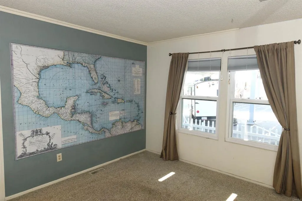 https://cdn.realtyfeed.com/cdn/127/306489762/88af85e27a0b014ba33cbc37e08e14fb.webp
