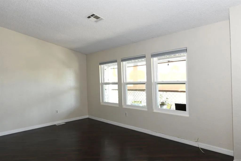 https://cdn.realtyfeed.com/cdn/127/306489762/ad53c3748d9fdf0cb0e28e1217fe27e9.webp