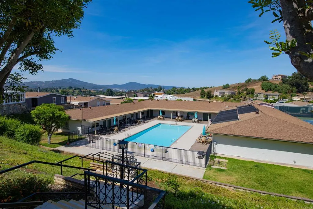 https://cdn.realtyfeed.com/cdn/127/306489762/cc2768445342beb410268362922bdbc5.webp