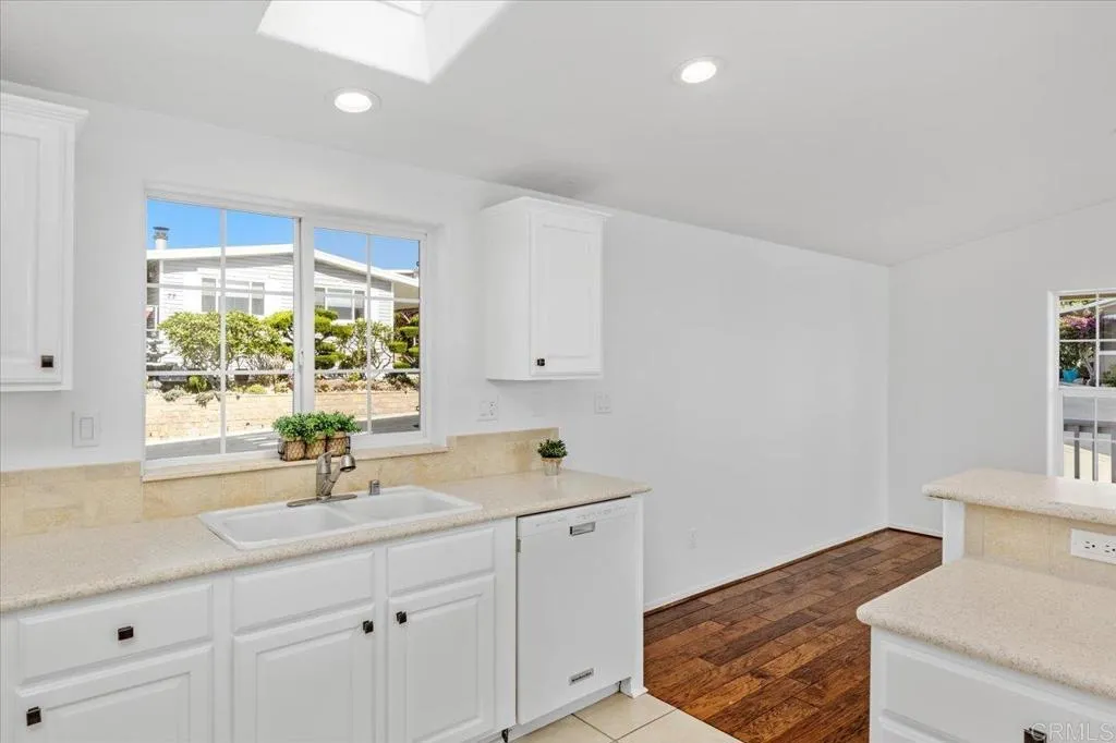https://cdn.realtyfeed.com/cdn/127/306489854/209fe8cece82cabb756a0ed792ef0776.webp