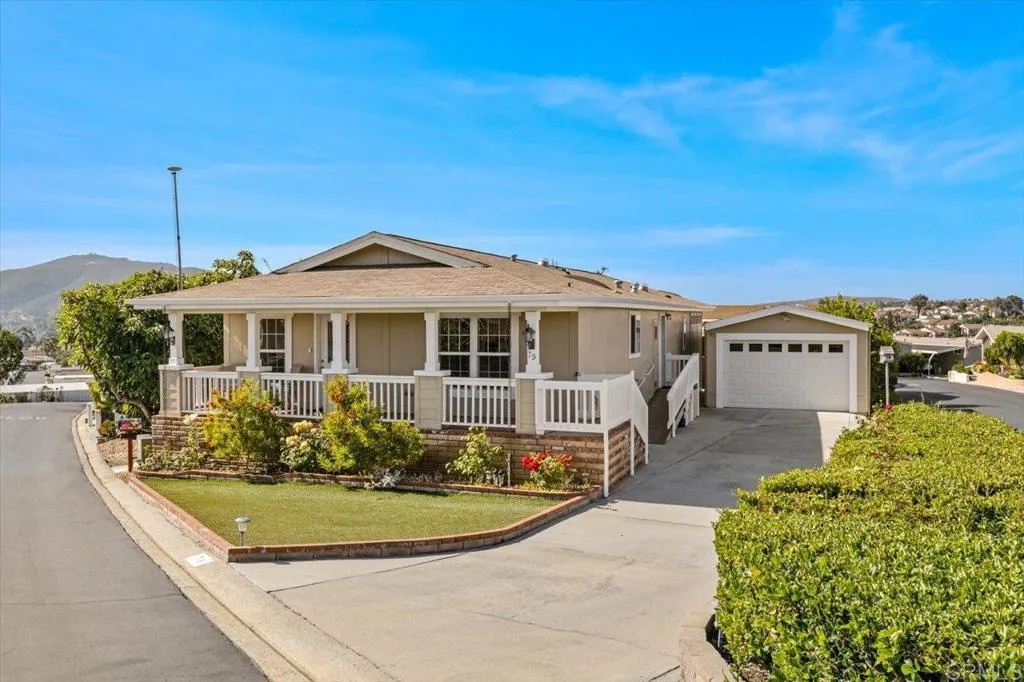 https://cdn.realtyfeed.com/cdn/127/306489854/715b049d90656f3ba43b76e567b3a29a.webp