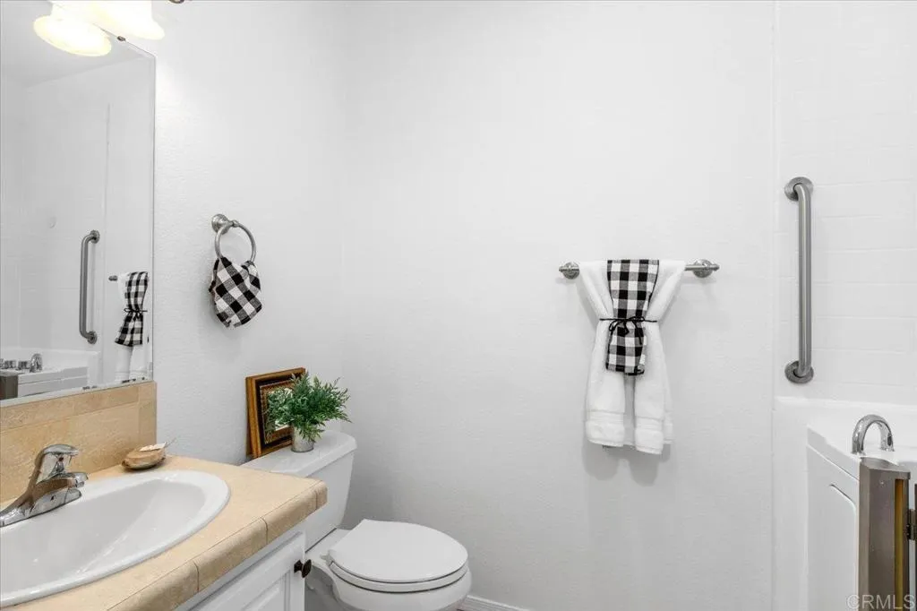 https://cdn.realtyfeed.com/cdn/127/306489854/8626e6f7c86bc07f282769366c48fa8b.webp