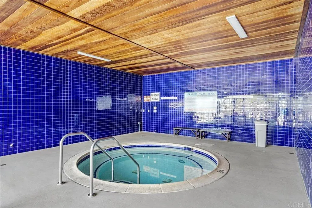 https://cdn.realtyfeed.com/cdn/127/306489854/88cd91f96af7ff257d714c181408bdc1.webp