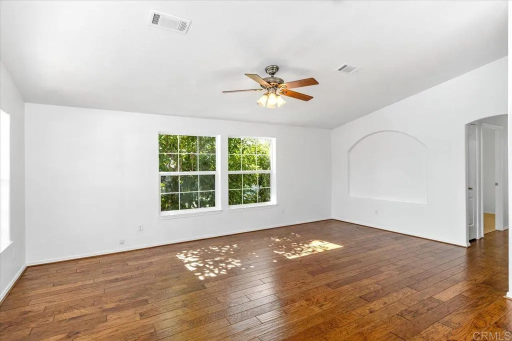 https://cdn.realtyfeed.com/cdn/127/306489854/a77d5afe025c4676f07da79a7da6ed00.webp