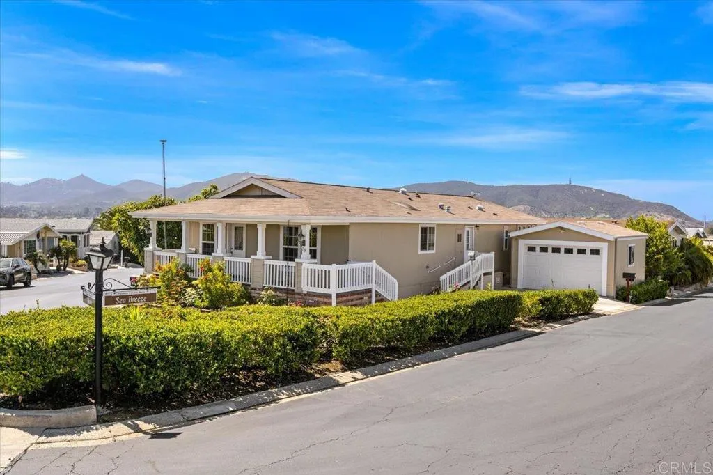https://cdn.realtyfeed.com/cdn/127/306489854/f891dd178a9a3cdf41ea32fd4f29afe8.webp