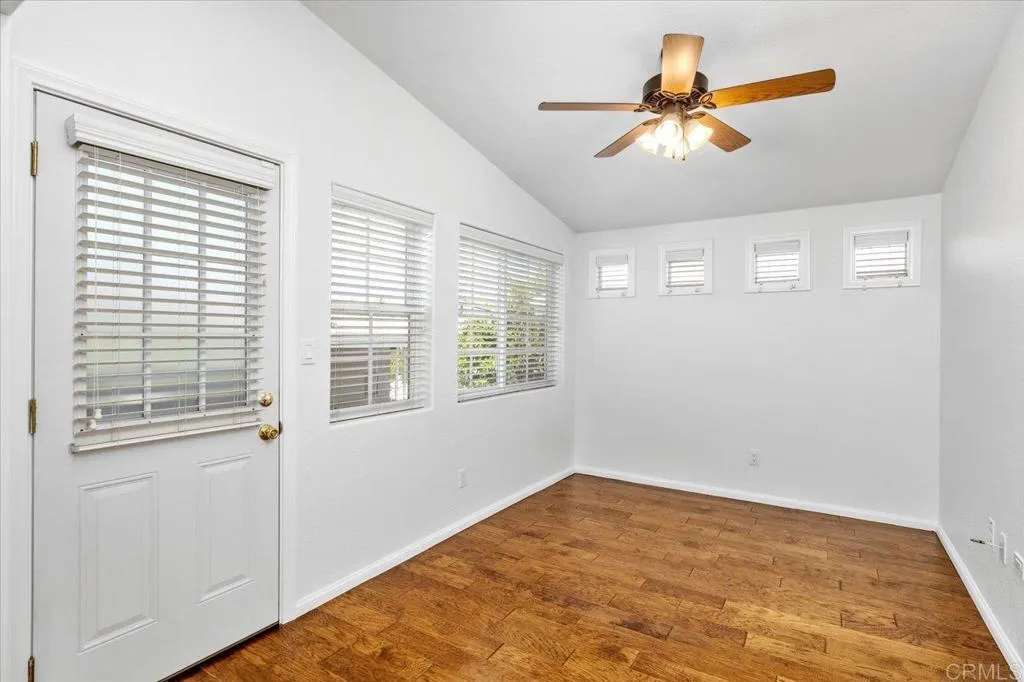 https://cdn.realtyfeed.com/cdn/127/306489854/fd5f538425d8452d543ffeeecc7eea13.webp