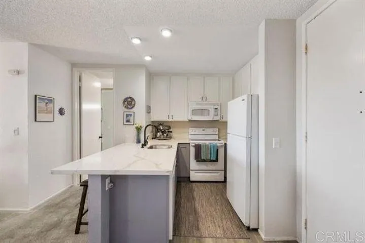 https://cdn.realtyfeed.com/cdn/127/306489863/b4397367c26596681e540611f6cd7285.webp