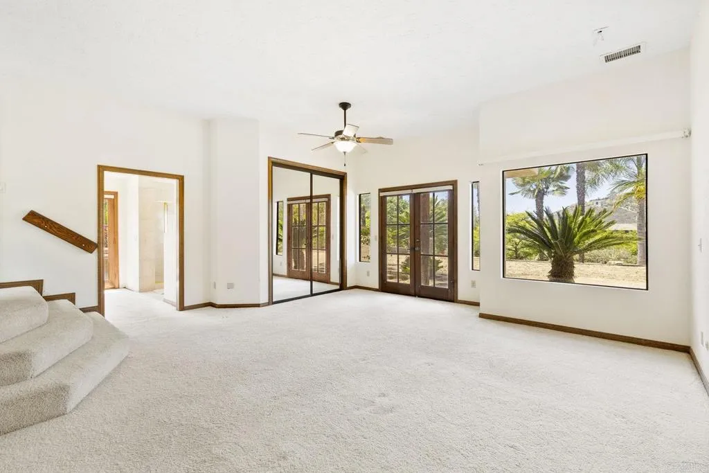 https://cdn.realtyfeed.com/cdn/127/306489872/18b8c9bffc021e553756405de01d096a.webp