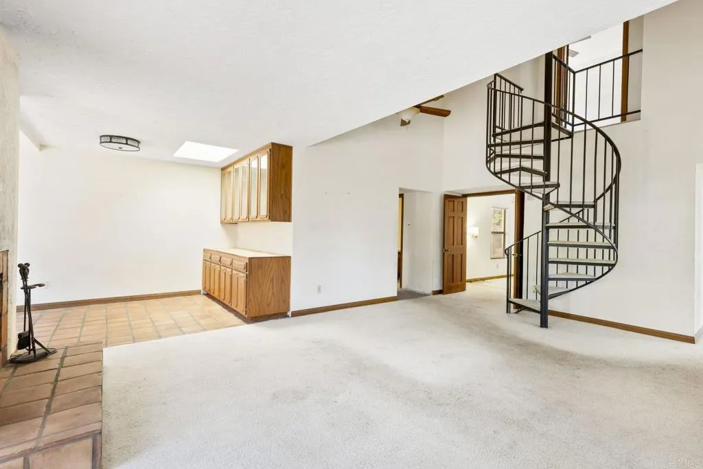 https://cdn.realtyfeed.com/cdn/127/306489872/3b19f4187fa34d584947ab4251a52108.webp