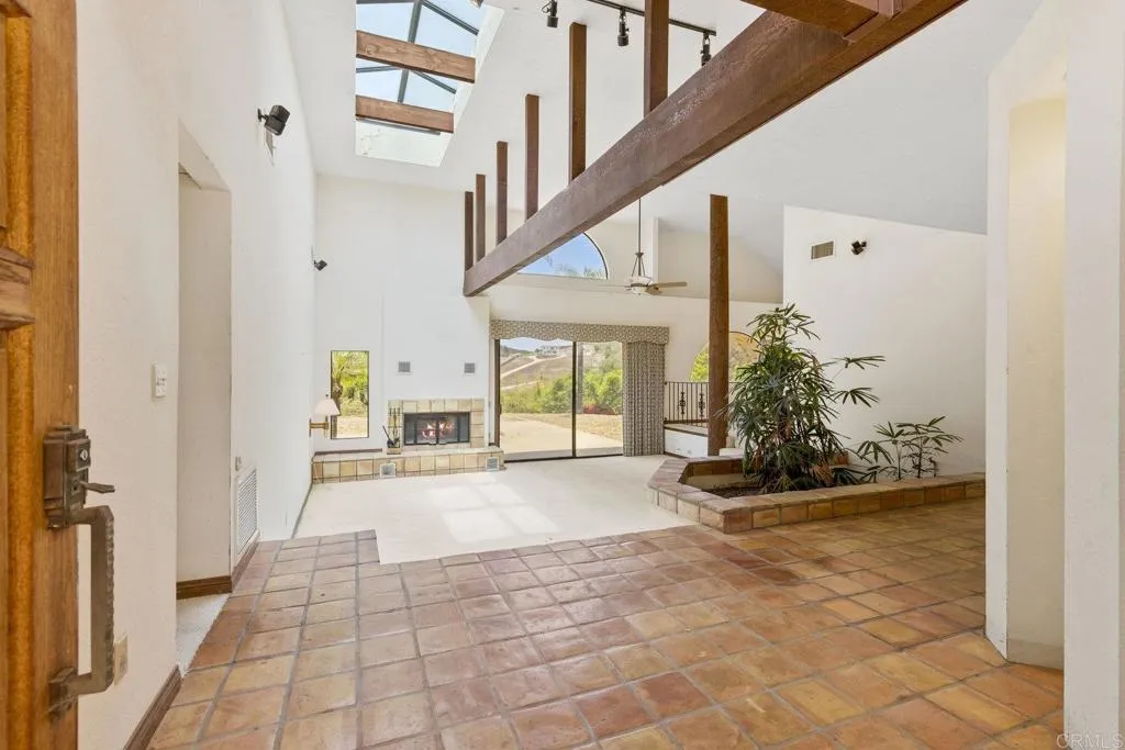 https://cdn.realtyfeed.com/cdn/127/306489872/5d05964d6f6362bd8743b3aeb17dea05.webp