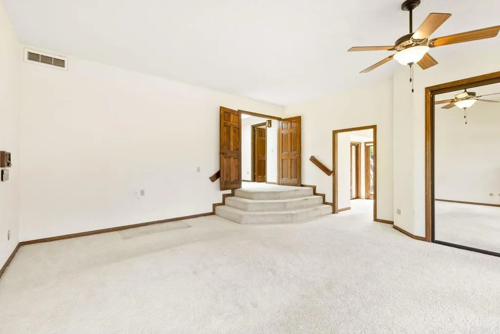 https://cdn.realtyfeed.com/cdn/127/306489872/7a7cacaab53a68c7627e19f23e9c68d9.webp
