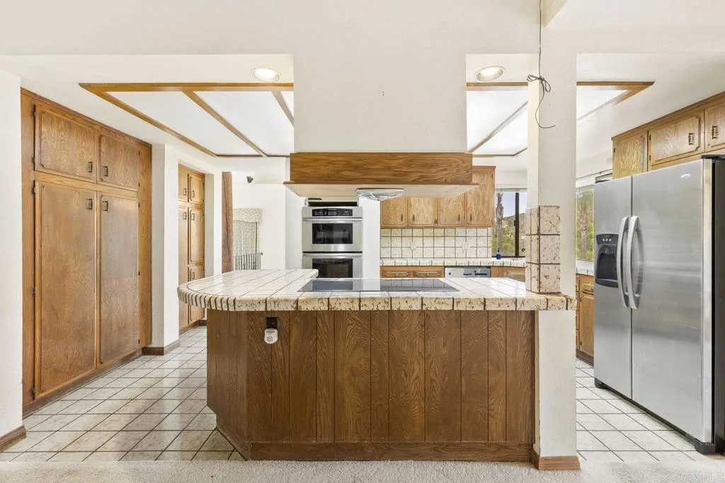 https://cdn.realtyfeed.com/cdn/127/306489872/d1b3535008a883ac799e7182a9122c05.webp