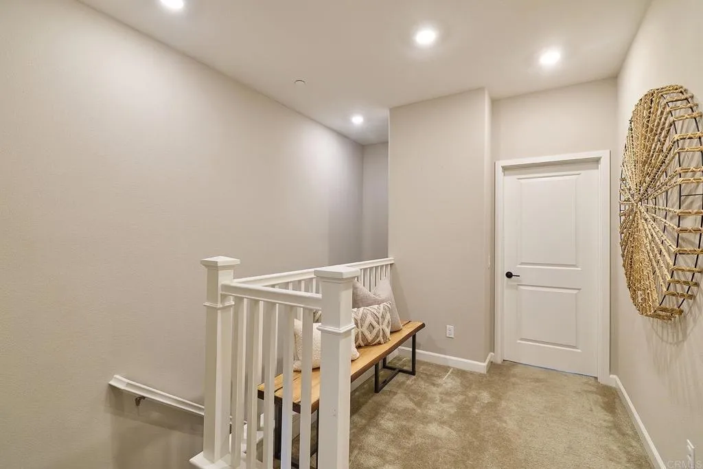 https://cdn.realtyfeed.com/cdn/127/306489874/4c3ab0ef63726bc634d86a25a5181556.webp