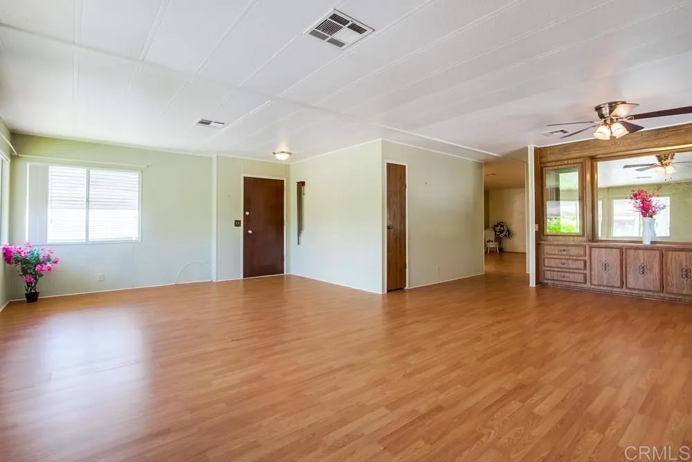 https://cdn.realtyfeed.com/cdn/127/306489883/0c11988b3903917a383d7dc1a2d1e2d6.webp
