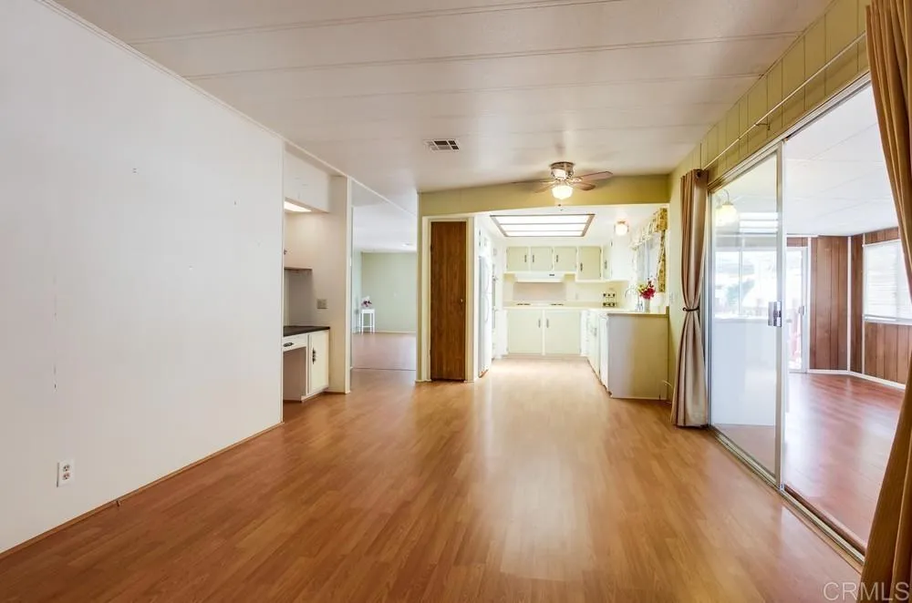 https://cdn.realtyfeed.com/cdn/127/306489883/95570dc17fe809ad8f567952b92a97f5.webp
