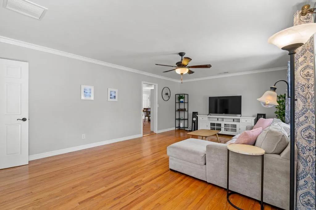 https://cdn.realtyfeed.com/cdn/127/306489885/297a9dc6e8a51e9ad5db0b639e840370.webp