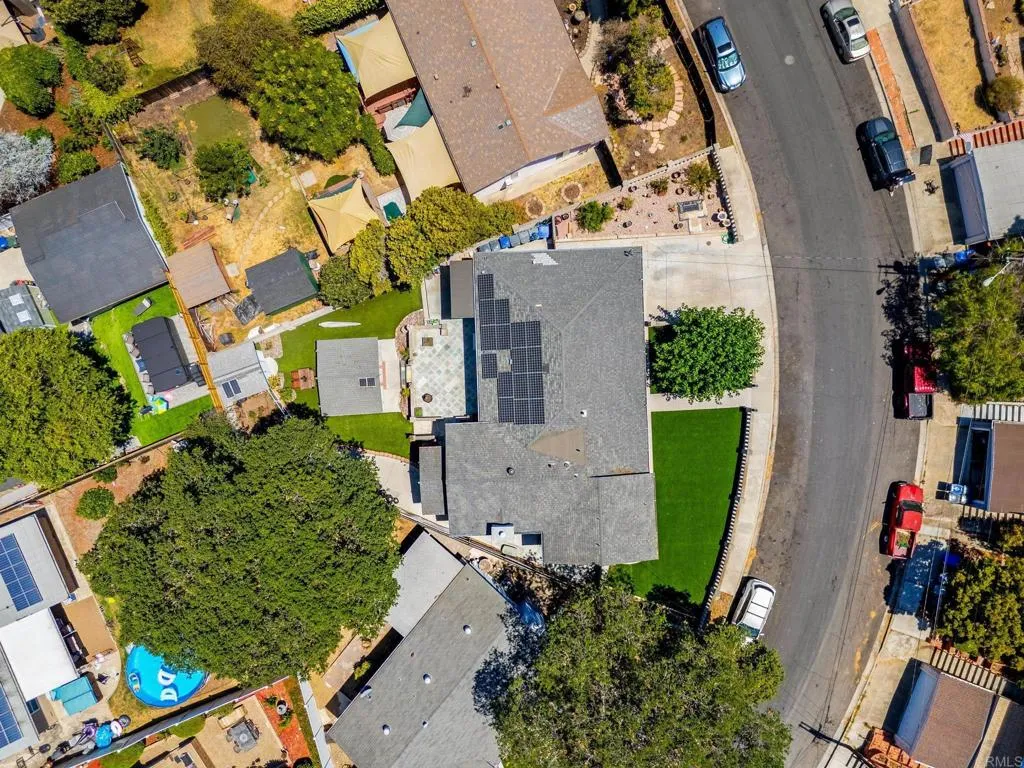 https://cdn.realtyfeed.com/cdn/127/306489885/6298477659aa5b7caf7252b9d849ad72.webp