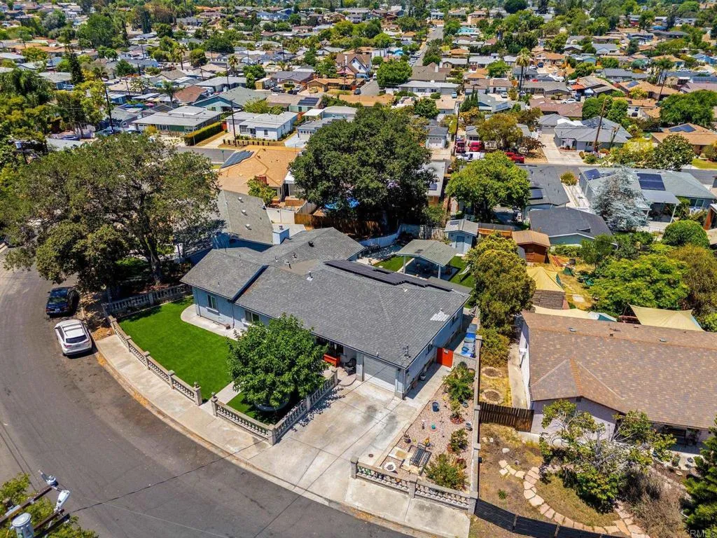 https://cdn.realtyfeed.com/cdn/127/306489885/c1f8217266f5fd81a6266e379757c9db.webp